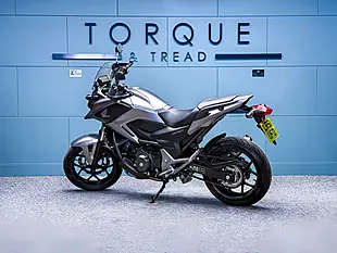 Used 2014 Honda NC750X Adventure Silver - Interior and Exterior details 7