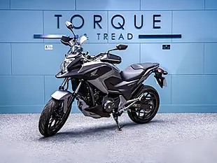 Used 2014 Honda NC750X Adventure Silver - Interior and Exterior details 9