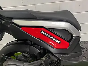 Used 2014 Honda Zoomer X Black Red - Interior and Exterior details 17