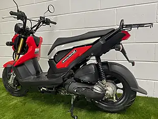 Used 2014 Honda Zoomer X Black Red - Interior and Exterior details 9