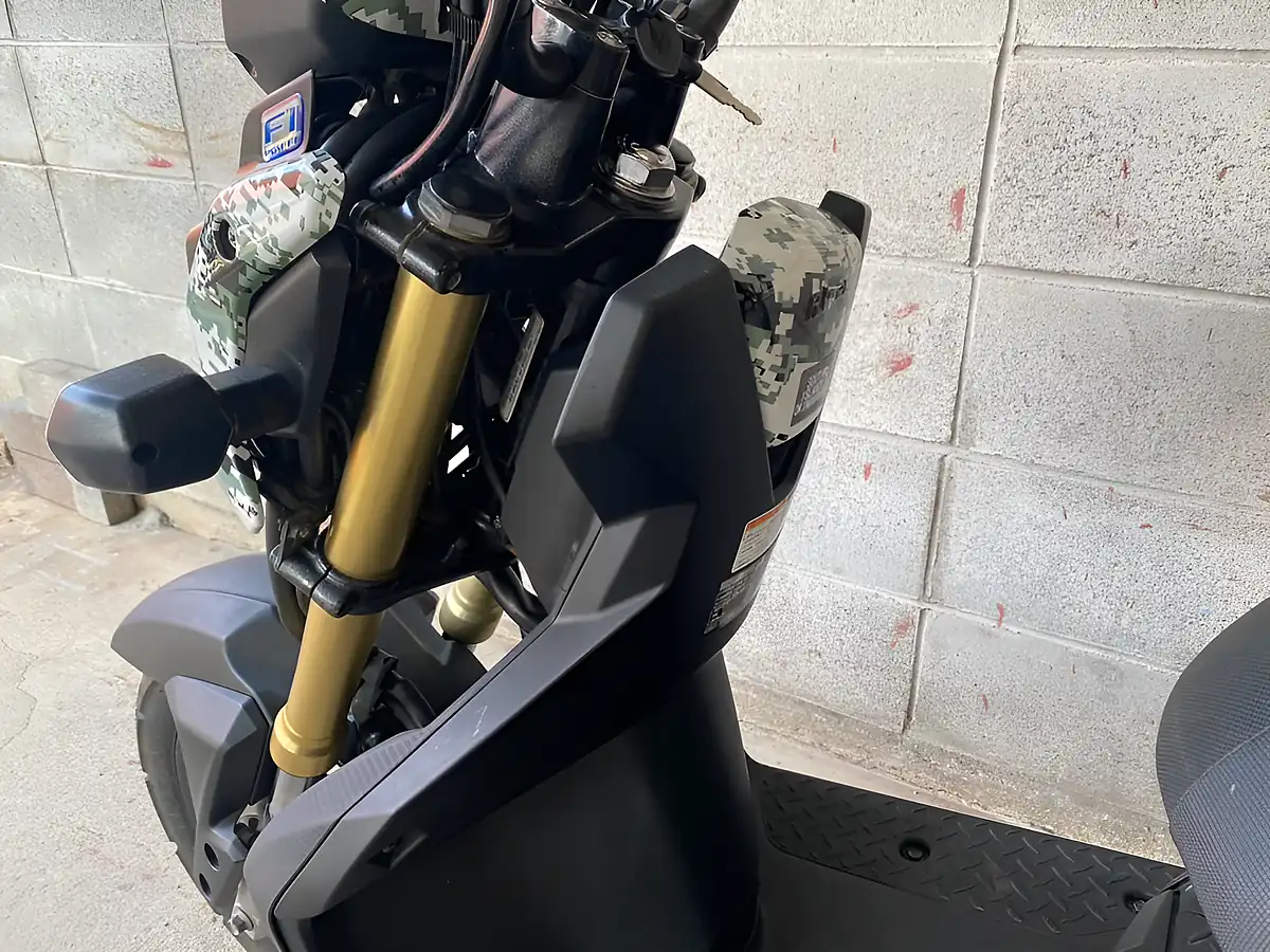 Used 2014 Honda Zoomer X Camo - Interior and Exterior details 13