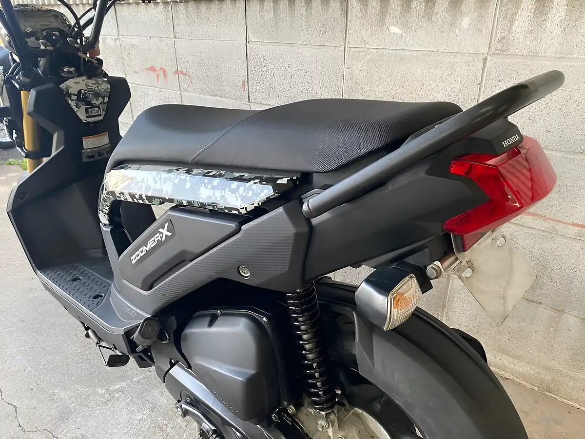 Used 2014 Honda Zoomer X Camo - Interior and Exterior details 19