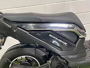 Used 2014 Honda Zoomer X X-1 Black - Interior and Exterior details 17