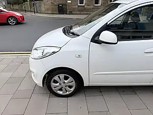 Used 2014 Hyundai I10 Active White - Interior and Exterior details 12