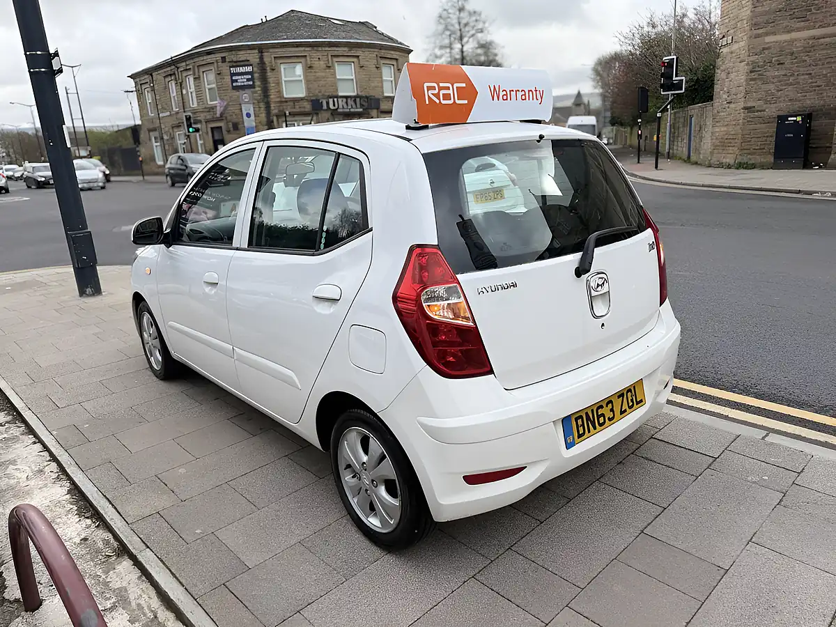 Used 2014 Hyundai I10 Active White - Interior and Exterior details 13
