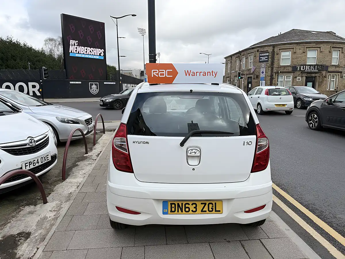 Used 2014 Hyundai I10 Active White - Interior and Exterior details 14