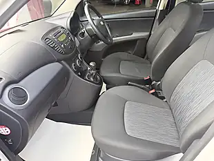 Used 2014 Hyundai I10 Active White - Interior and Exterior details 18