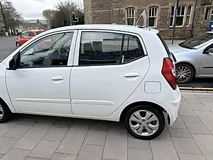 Used 2014 Hyundai I10 Active White - Interior and Exterior details 6