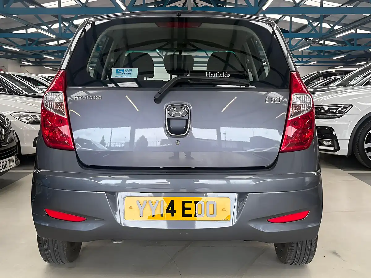 Used 2014 Hyundai i10 Classic Grey - Interior and Exterior details 12