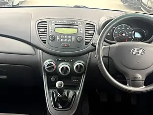 Used 2014 Hyundai i10 Classic Grey - Interior and Exterior details 15