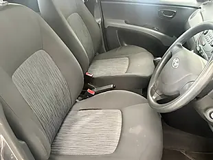 Used 2014 Hyundai i10 Classic Grey - Interior and Exterior details 16