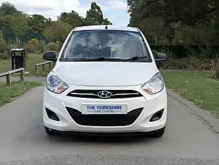 Used 2014 Hyundai I10 Classic White - Interior and Exterior details 2