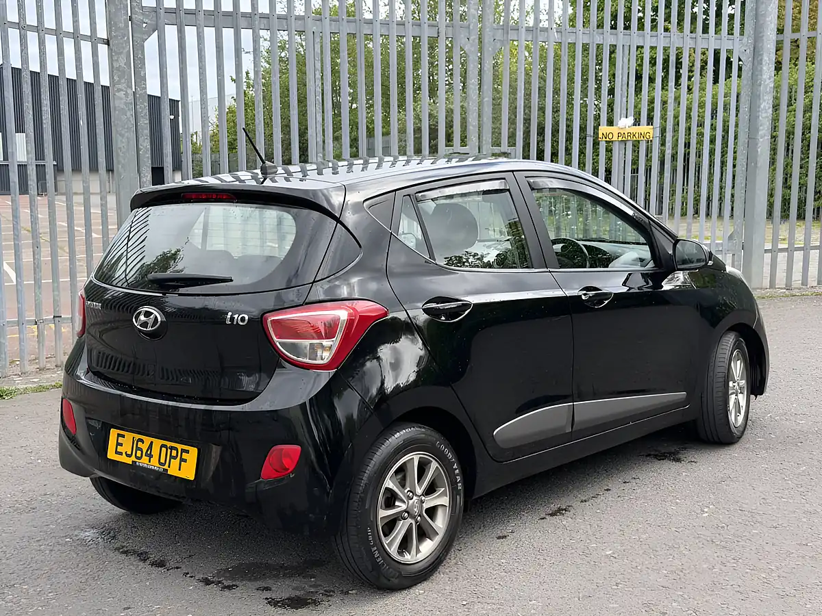 Used 2014 Hyundai i10 Premium Black - Interior and Exterior details 4