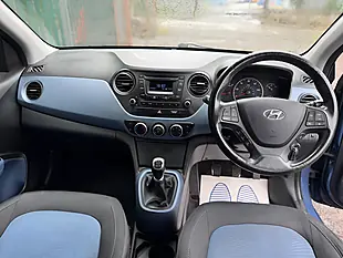 Used 2014 Hyundai I10 Premium Blue - Interior and Exterior details 11