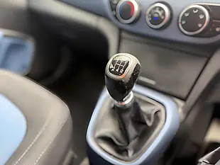 Used 2014 Hyundai I10 Premium Blue - Interior and Exterior details 15