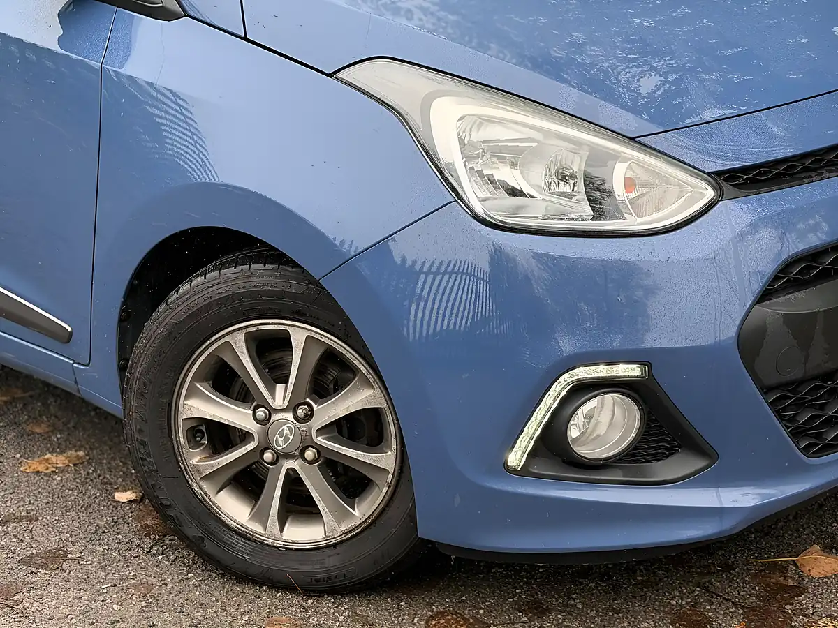 Used 2014 Hyundai I10 Premium Blue - Interior and Exterior details 2