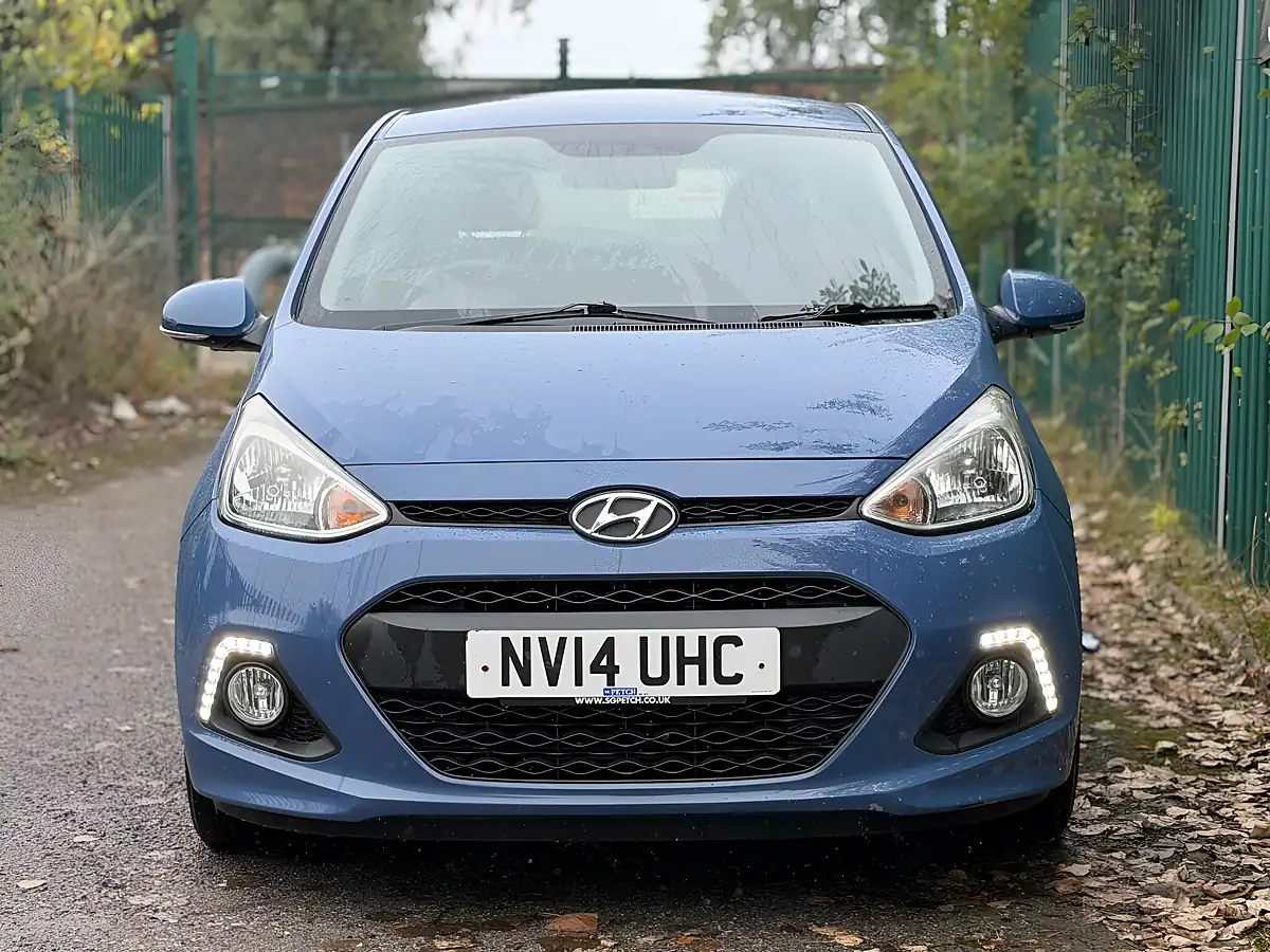 Used 2014 Hyundai I10 Premium Blue - Interior and Exterior details 4