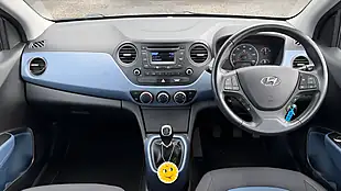 Used 2014 Hyundai i10 Premium Grey - Interior and Exterior details 7