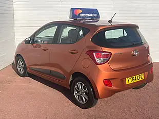 Used 2014 Hyundai i10 Premium Orange - Interior and Exterior details 9