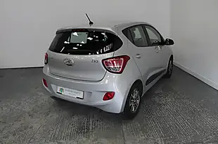 Used 2014 Hyundai I10 Premium Silver - Interior and Exterior details 6