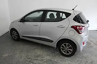 Used 2014 Hyundai I10 Premium Silver - Interior and Exterior details 7