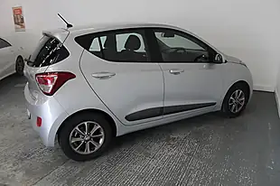 Used 2014 Hyundai I10 Premium Silver - Interior and Exterior details 8