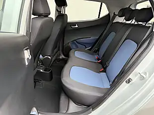 Used 2014 Hyundai I10 Premium Silver - Interior and Exterior details 14
