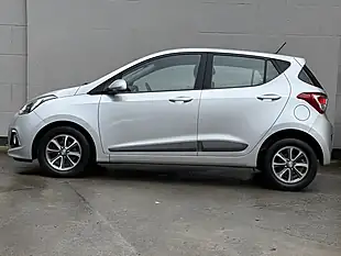 Used 2014 Hyundai I10 Premium Silver - Interior and Exterior details 6