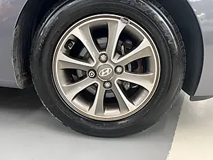 Used 2014 Hyundai i10 Premium Stardust Grey - Interior and Exterior details 14