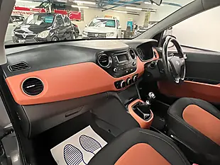 Used 2014 Hyundai i10 Premium Stardust Grey - Interior and Exterior details 9
