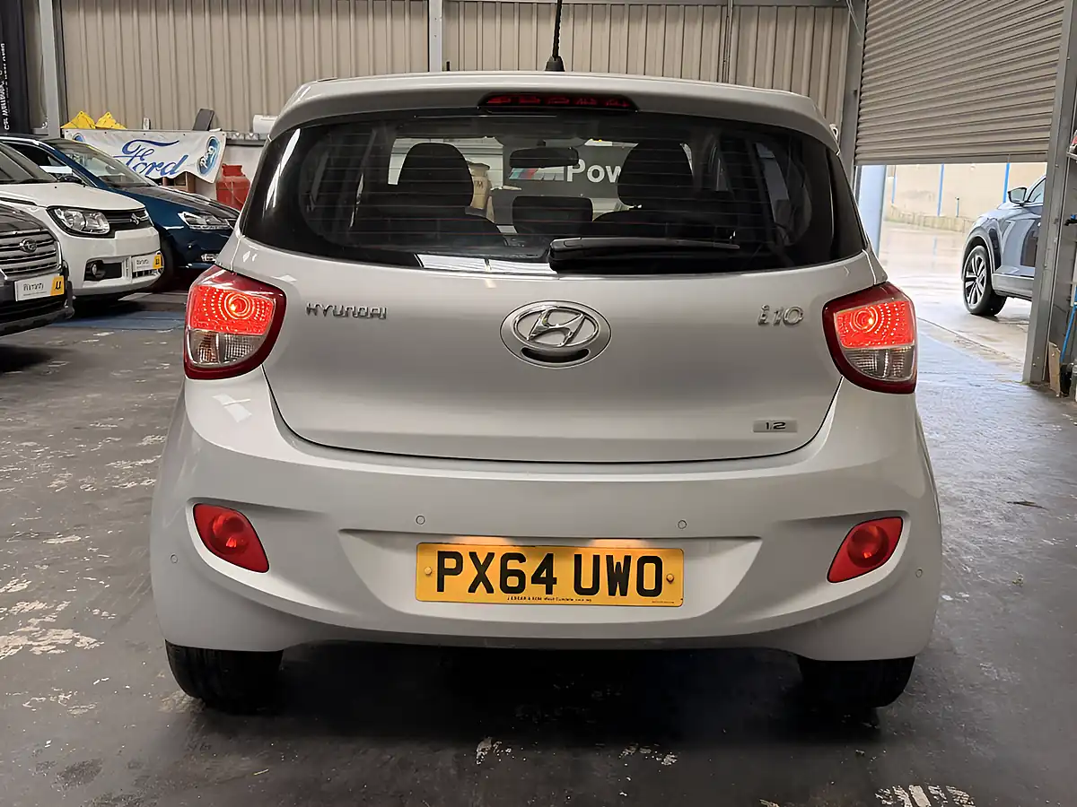 Used 2014 Hyundai I10 Se 5DR Metallic Silver - Interior and Exterior details 11