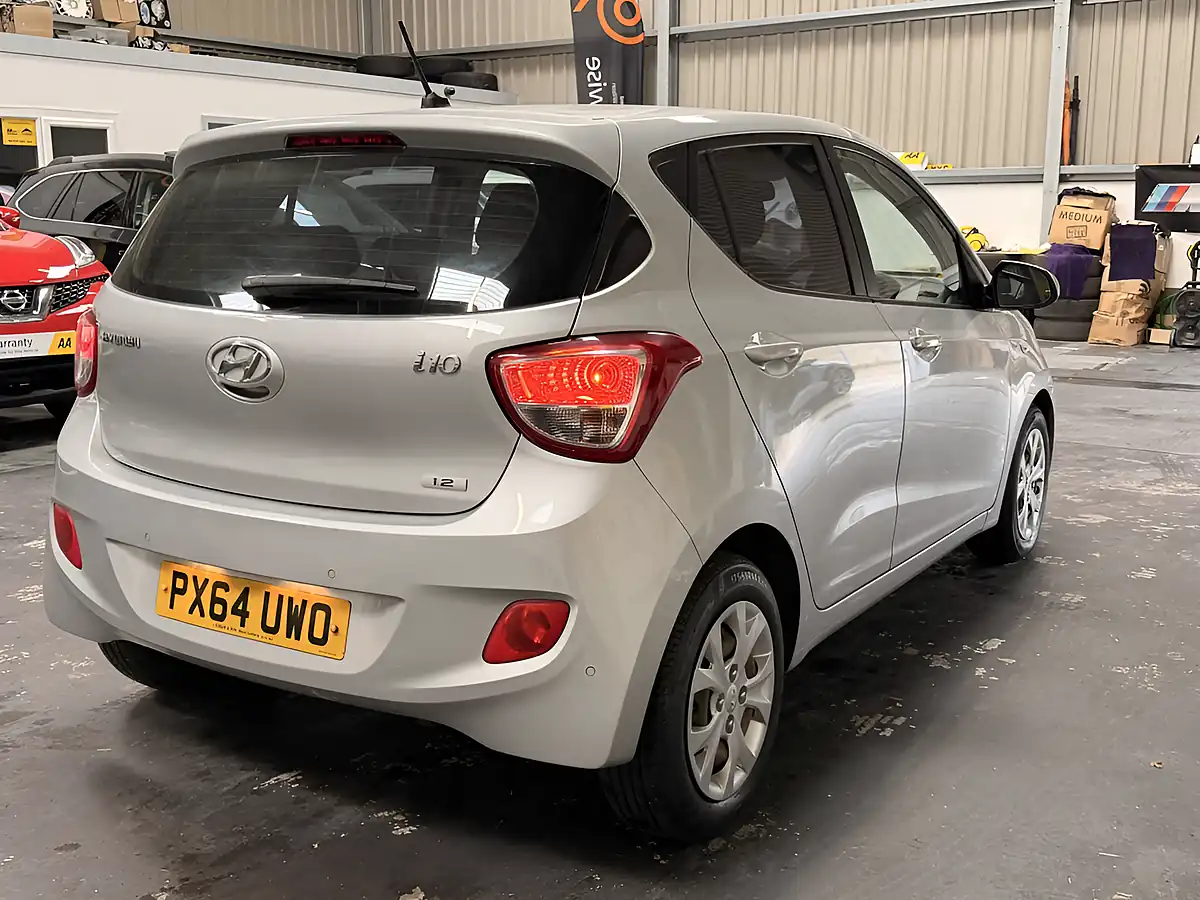 Used 2014 Hyundai I10 Se 5DR Metallic Silver - Interior and Exterior details 14