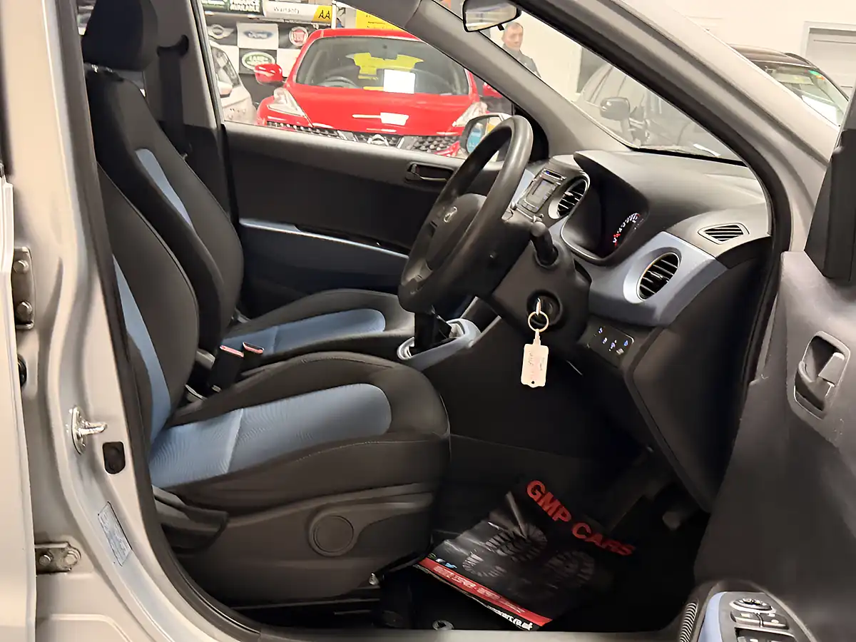 Used 2014 Hyundai I10 Se 5DR Metallic Silver - Interior and Exterior details 19