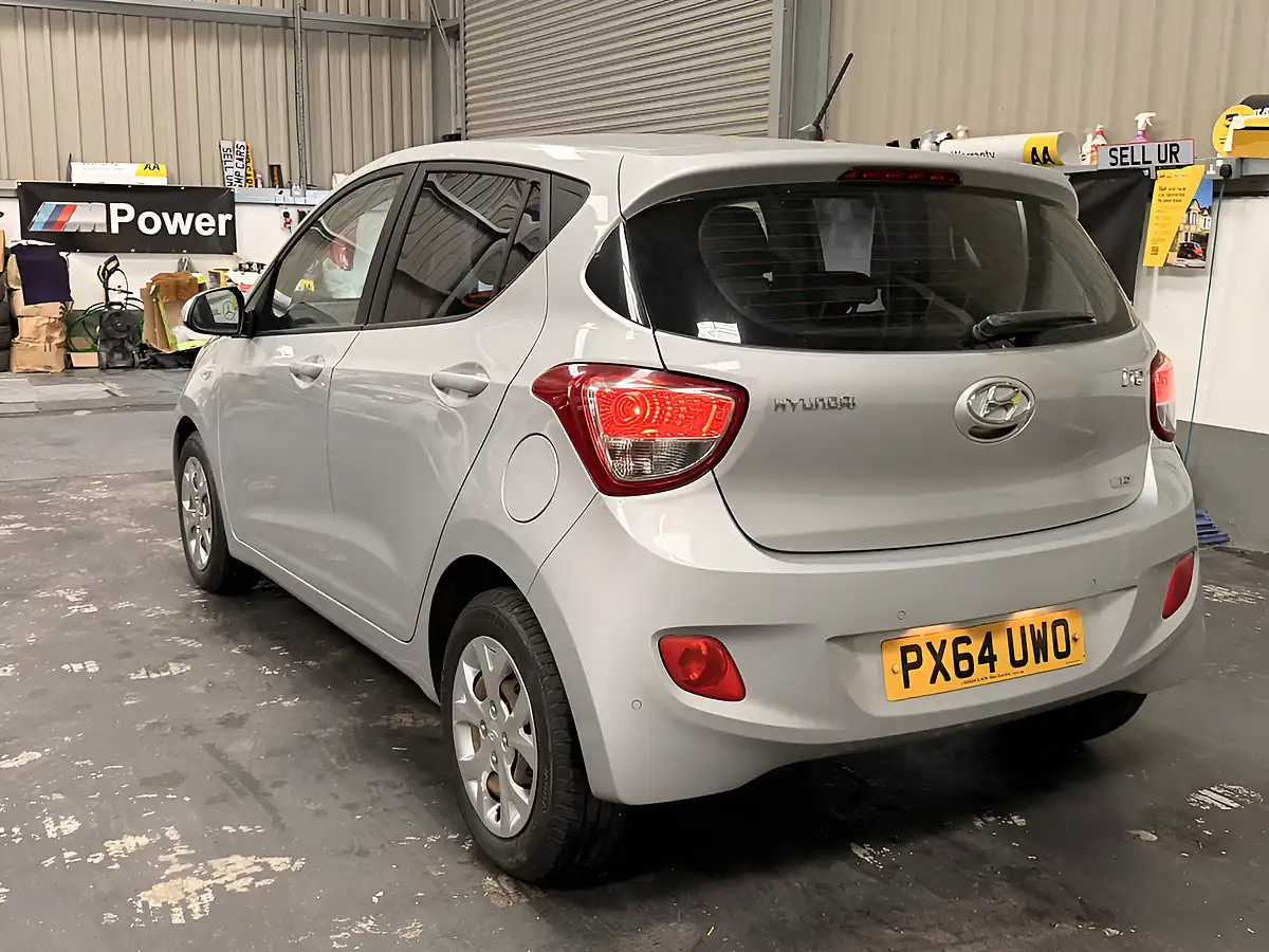 Used 2014 Hyundai I10 Se 5DR Metallic Silver - Interior and Exterior details 8