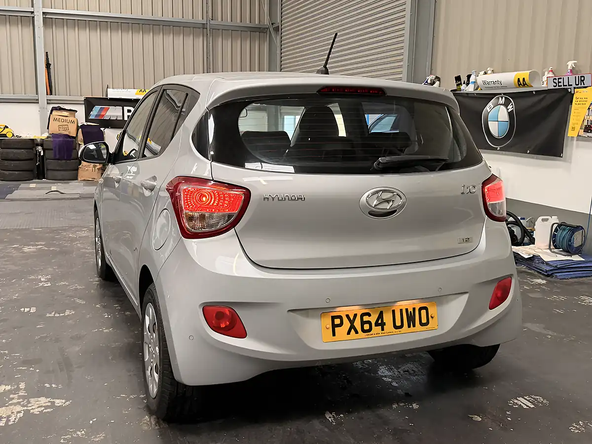 Used 2014 Hyundai I10 Se 5DR Metallic Silver - Interior and Exterior details 9