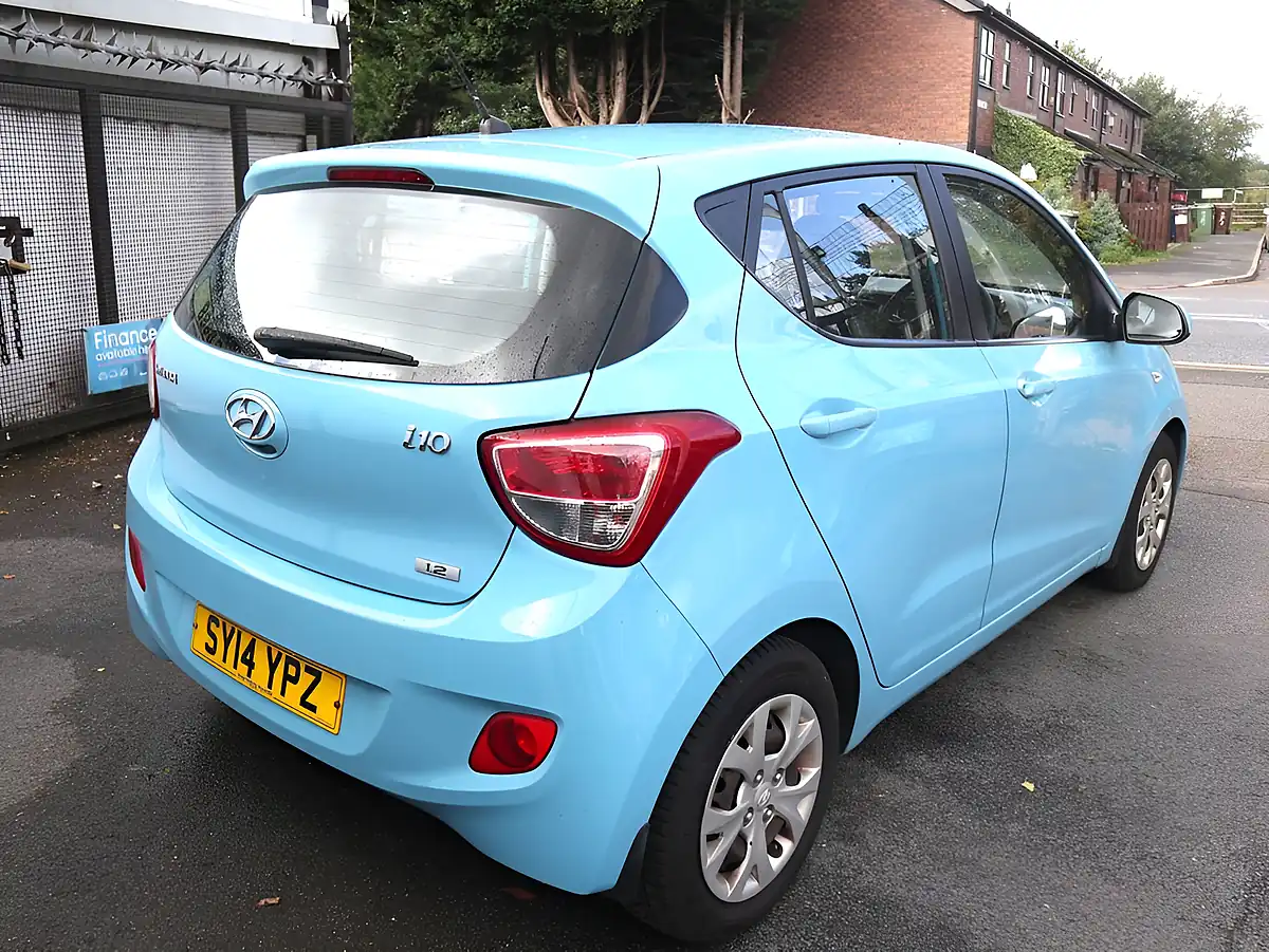 Used 2014 Hyundai I10 Se Blue - Interior and Exterior details 12