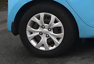 Used 2014 Hyundai I10 Se Blue - Interior and Exterior details 8