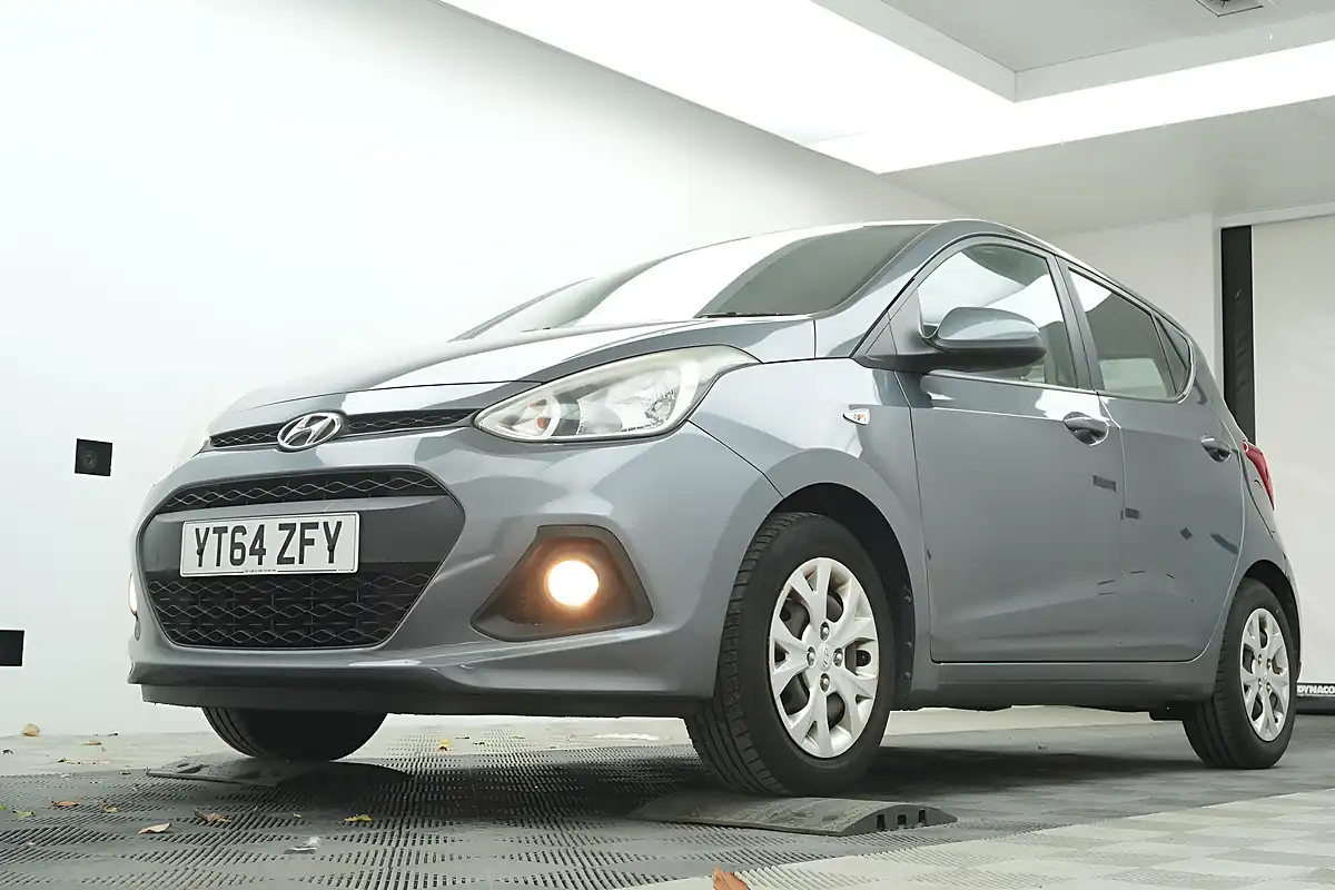 Used 2014 Hyundai I10 Se Grey - Interior and Exterior details 5