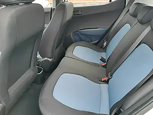 Used 2014 Hyundai I10 Se Hatchback 5dr Silver - Interior and Exterior details 11