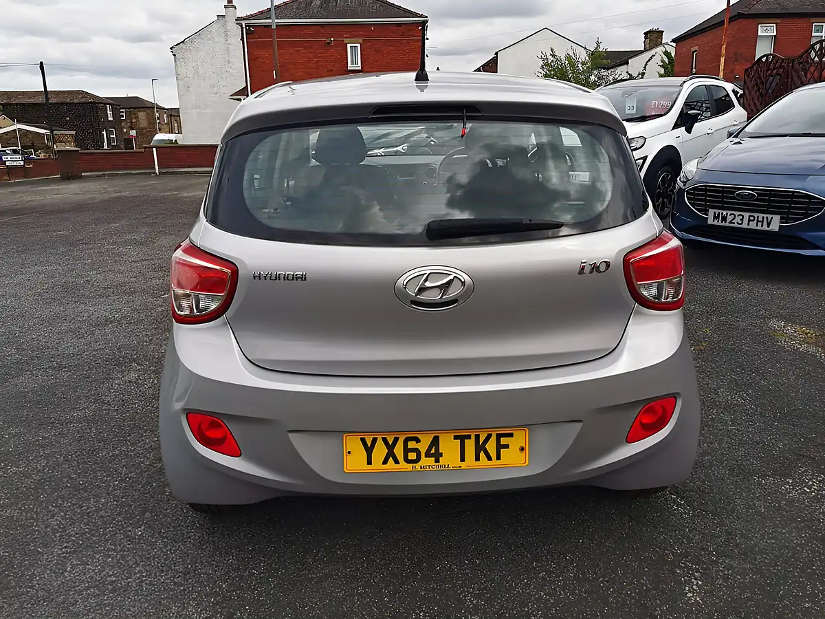 Used 2014 Hyundai I10 Se Hatchback 5dr Silver - Interior and Exterior details 5