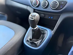 Used 2014 Hyundai I10 Se Silver - Interior and Exterior details 19