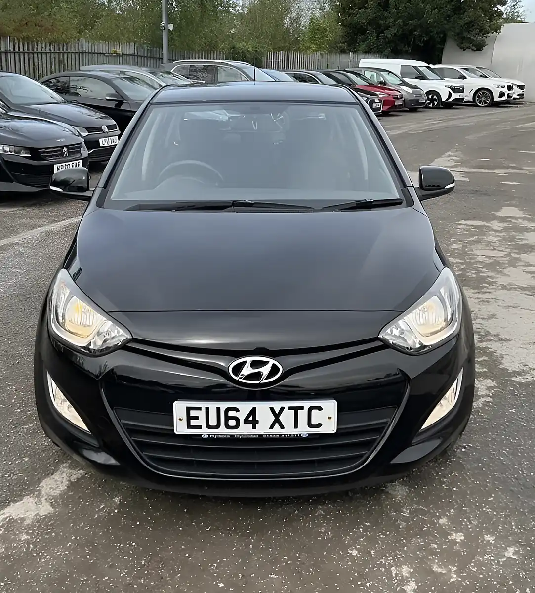 Used 2014 Hyundai I20 Active Black - Interior and Exterior details 3