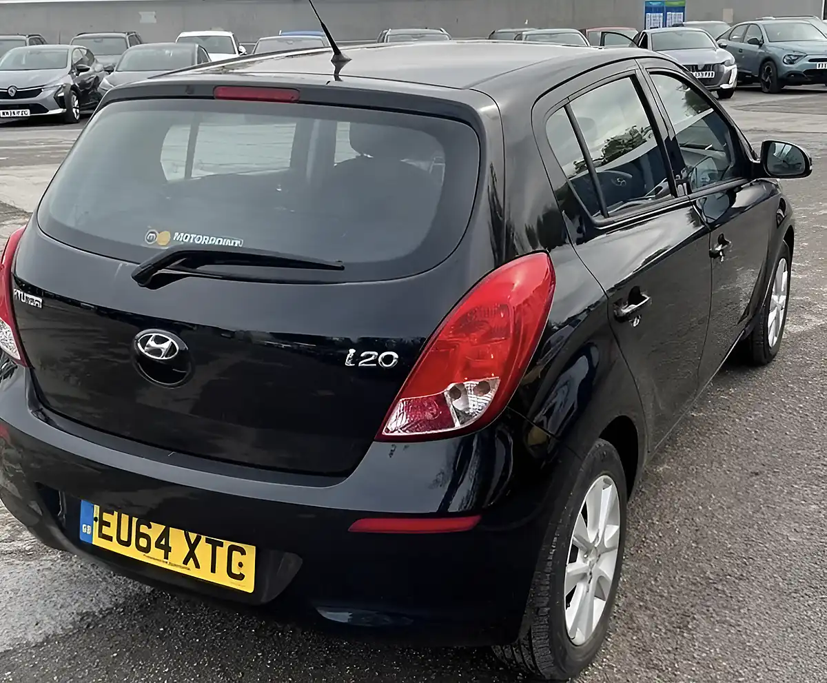 Used 2014 Hyundai I20 Active Black - Interior and Exterior details 5
