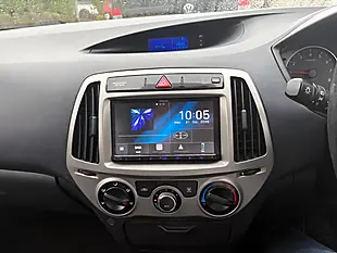 Used 2014 Hyundai i20 Active Silver - Interior and Exterior details 17