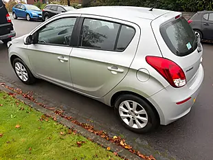 Used 2014 Hyundai i20 Active Silver - Interior and Exterior details 4