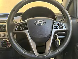 Used 2014 Hyundai I20 Active White - Interior and Exterior details 17