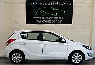 Used 2014 Hyundai I20 Active White - Interior and Exterior details 3