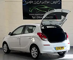 Used 2014 Hyundai I20 Active White - Interior and Exterior details 5