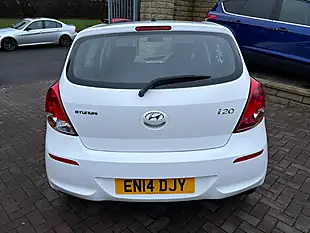 Used 2014 Hyundai i20 Active White - Interior and Exterior details 8
