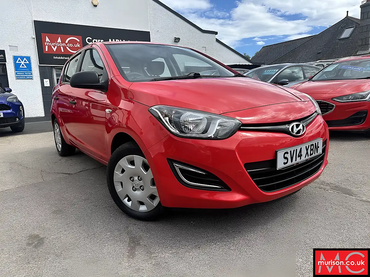 Used 2014 Hyundai i20 Classic Red - Front View